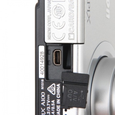 Фотоаппарат компактный Nikon Coolpix A100 Silver 